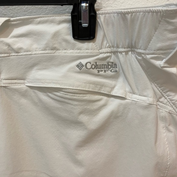 Columbia PFG Ladies Plus White Shorts-5” - w/UPF 50 - 16W - Picture 10 of 14